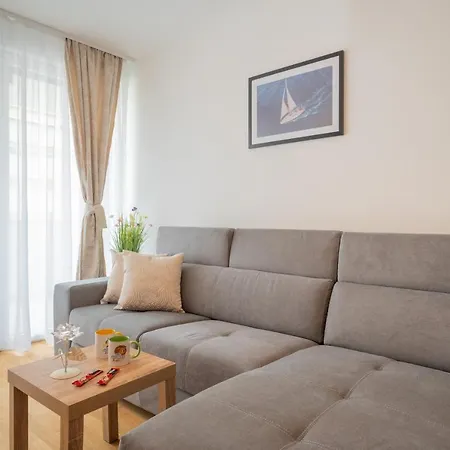 Luxury Solinka With Private Parking *